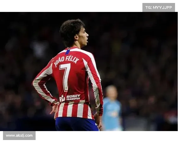 从奥巴梅扬与法国队恩怨看国家队认同与球员选择困局多重因素交织 从奥巴梅扬与法国队恩怨看国家队认同与球员选择困局多重因素交织